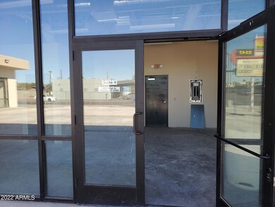 3201 E Oak St unit 4, Phoenix, AZ 85008 - photo 2