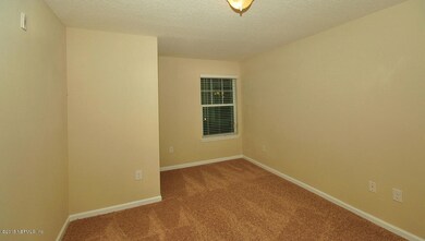 107Capri_Bedroom2