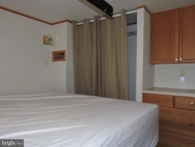 724 Monmouth Rd unit 8, Cream Ridge, NJ 08514 - photo 5