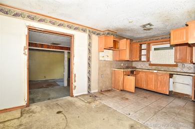 5904 E 7th St, Tulsa, OK 74112 - photo 5