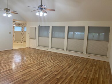 1906 Desota St, Friendswood, TX 77546 - photo 2