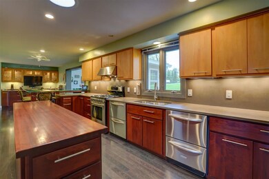 5607 Rolene Ct, Fitchburg, WI 53575 - photo 7