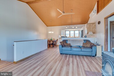 1409 McCubbins Hollow Rd, Gerrardstown, WV 25420 - photo 7