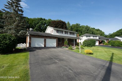 2034 Lisa Ln