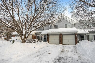 10964 Highland Rd unit 15, Bloomington, MN 55438 - photo 2