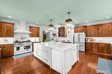 1090 Paha View Dr, Fox Island, WA 98333 - photo 3