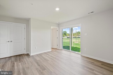 8302 Dieter Dr, Rosedale, MD 21237 - photo 4