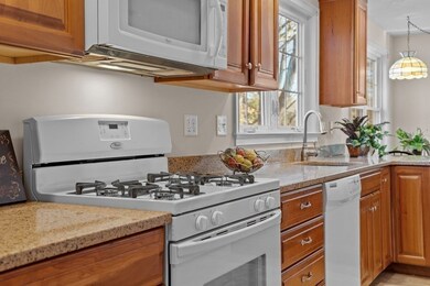 160 Tahattawan Rd, Littleton, MA 01460 - photo 6