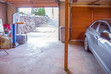 07 2 car attached garage