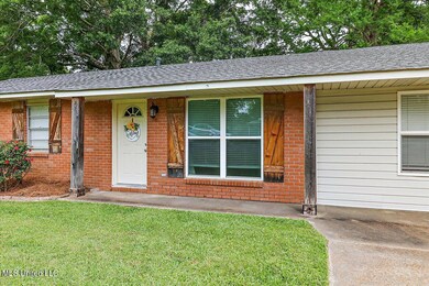 04-208 NW 4th St
