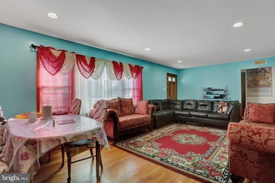 458 N 50th St, Harrisburg, PA 17111 - photo 6