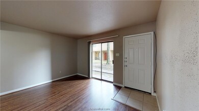 202 Lincoln Ave unit C, College Station, TX 77840 - photo 5