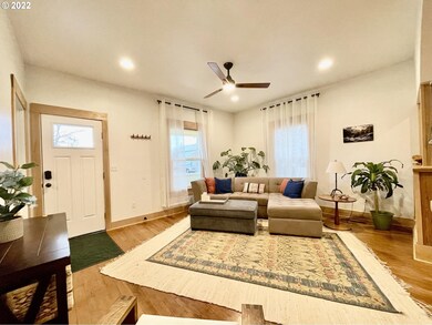 1310 W Ave, La Grande, OR 97850 - photo 5