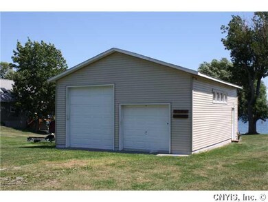 Parking Lot/Garage