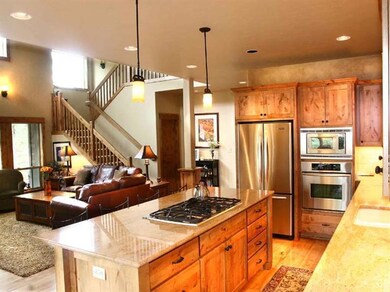 61299 Big Eddy Cir, Bend, OR 97702 - photo 5