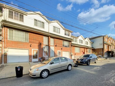 59 Mariners Ln