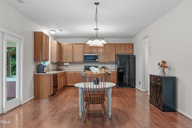 412 Stobhill Ln, Holly Springs, NC 27540 - photo 7