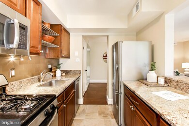 2725 Ordway St NW unit 2, Washington, DC 20008 - photo 6