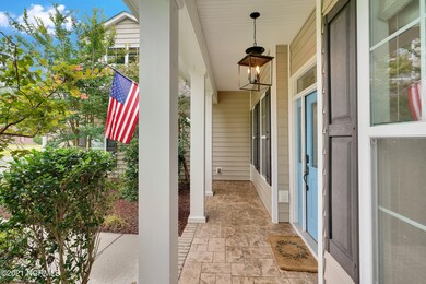 3336ParamountWay-03
