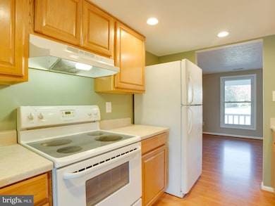 22390 Stablehouse Dr, Sterling, VA 20164 - photo 7