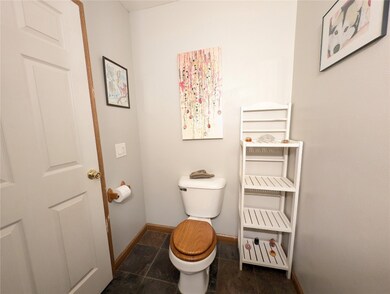 9492 Hill Rd, Conneautville, PA 16406 - photo 7