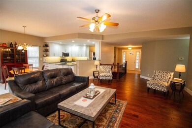 606 Crestview Ct, Center Point, IA 52213 - photo 4