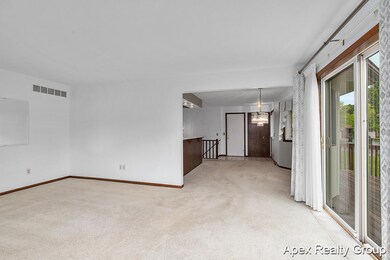 Family Room to Dining