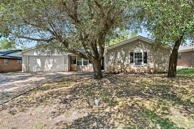 521 Bryan Dr, Denison, TX 75020 - photo 7