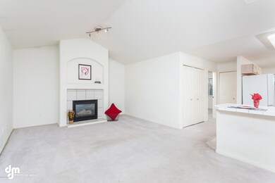Living Room 20161006-DW-5546-FULL