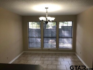 933 933 Creekside, Tyler, TX 75703 - photo 6