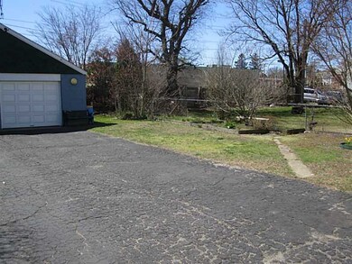 25 Walnut St unit 27, Central Falls, RI 02863 - photo 3