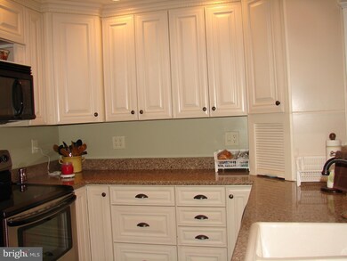 1782 Westwind Way unit 93A, McLean, VA 22102 - photo 6