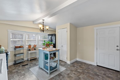 Light & Bright Kitchen & dining