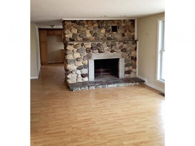 87 Wheeler Ave, Salem, NH 03079 - photo 5