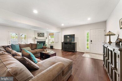 15701 Swanscombe Loop, Upper Marlboro, MD 20774 - photo 4