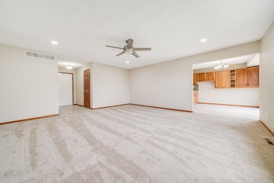 11282 Valerian Way, Roscoe, IL 61073 - photo 5