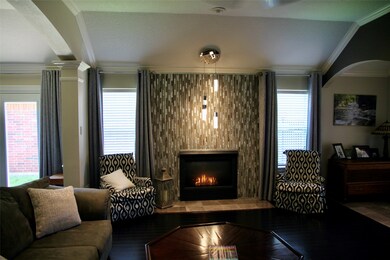 303 Parkwood Village Dr, Friendswood, TX 77546 - photo 6