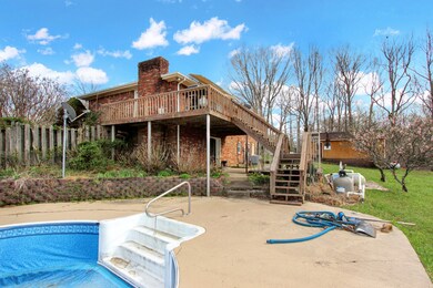 235 Carl Taylor Rd, Tennessee Ridge, TN 37178 - photo 4