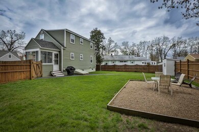 140 Theresa Ct, Manchester, NH 03103 - photo 2