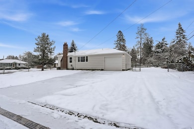 3027 W Rowan Ave, Spokane, WA 99205 - photo 2