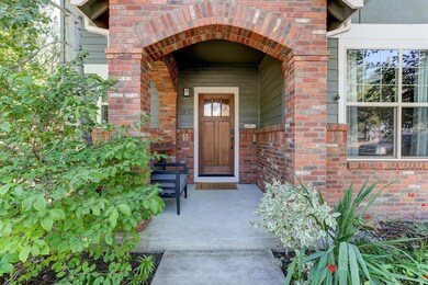 19727 Hollygrape St, Bend, OR 97702 - photo 2