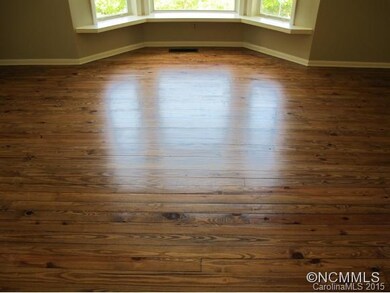 1440 Brookside Camp Rd, Hendersonville, NC 28792 - photo 4