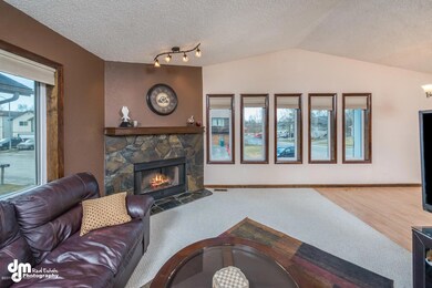 7611 Little Bend Cir Anchorage-large-015