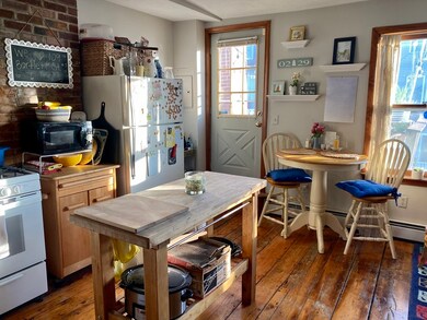 109 Bartlett St unit 3, Charlestown, MA 02129 - photo 3