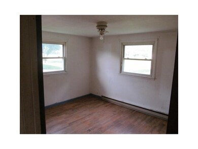 1216 N 10th St, Elwood, IN 46036 - photo 3