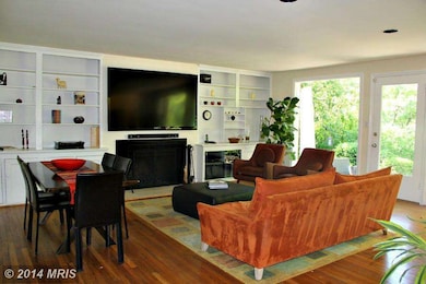 6625 Haycock Rd, Falls Church, VA 22043 - photo 2