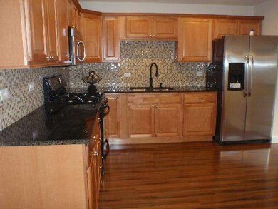 1026 Tacoma St, Carpentersville, IL 60110 - photo 3