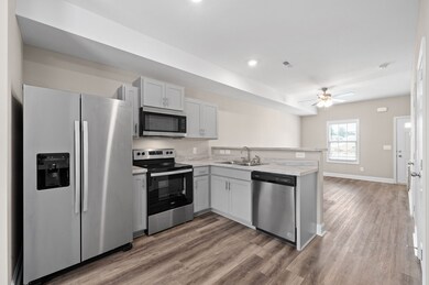 1165 Meadowhill Ln unit B, Clarksville, TN 37043 - photo 7