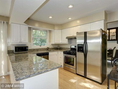 5206 Lightning View Rd, Columbia, MD 21045 - photo 3