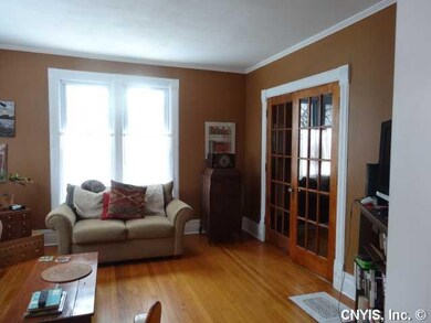 Living Room Living Room opens from front hall/entr